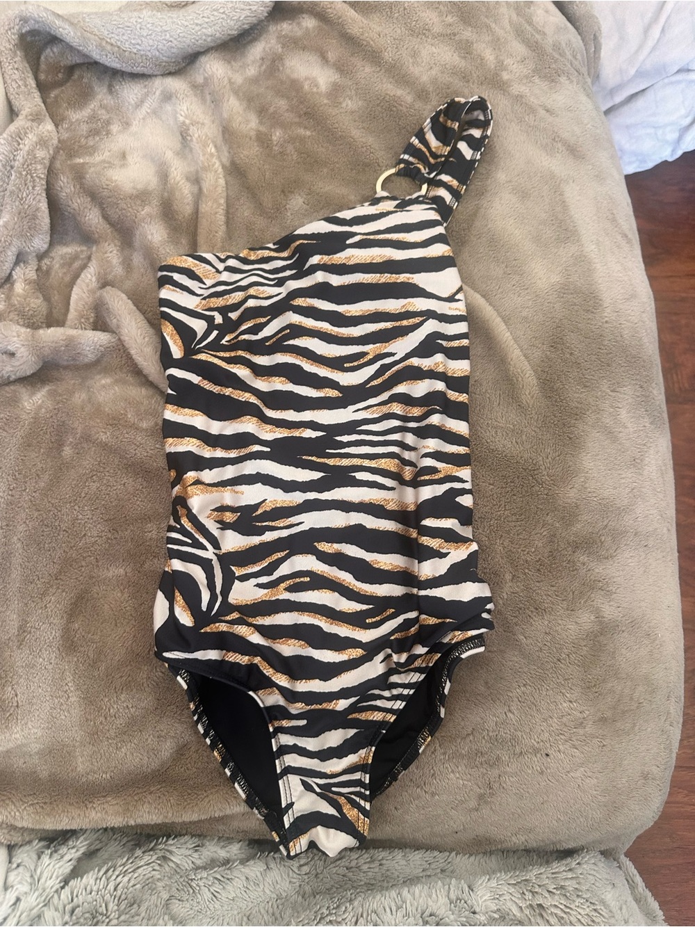 One shoulder tiger print bathing suit